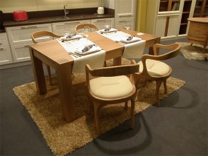 TAVOLO CUCINA IN LEGNO